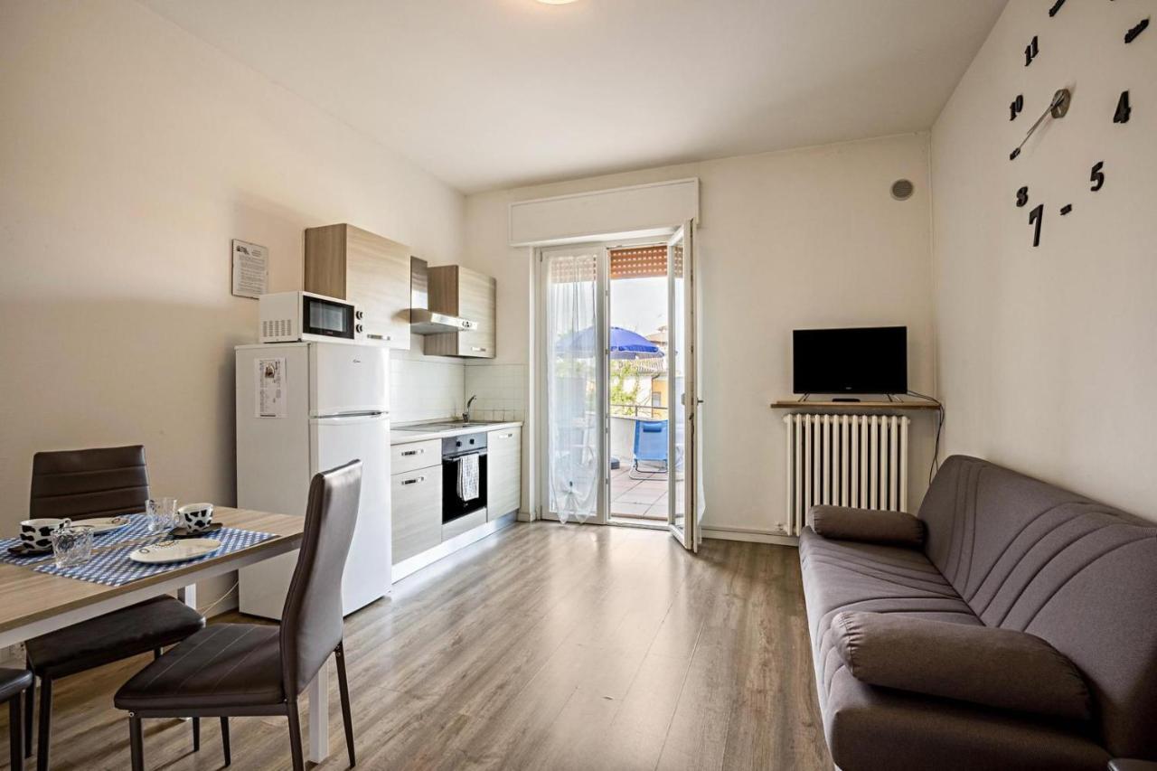 La Terrazza Apartment Пескиера дел Гарда Екстериор снимка