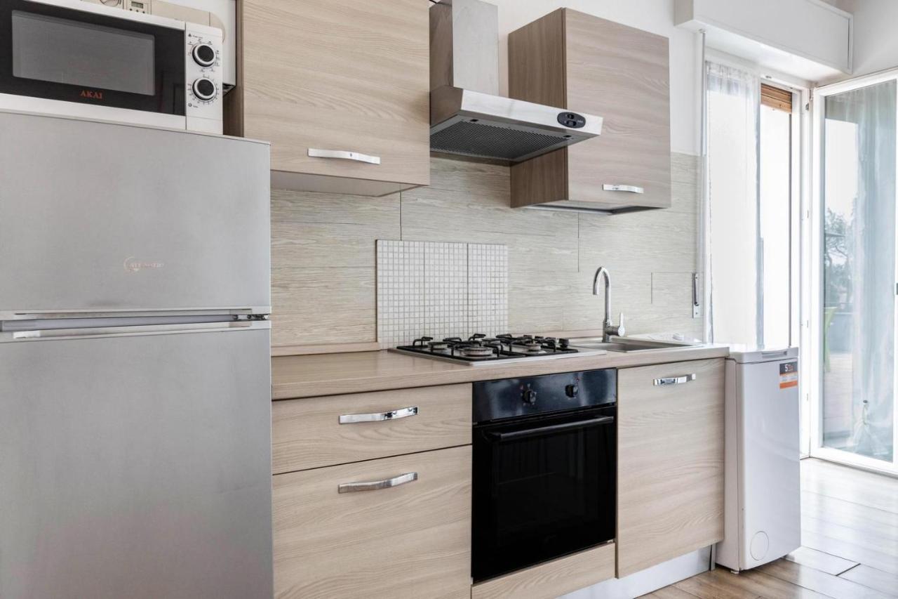 La Terrazza Apartment Пескиера дел Гарда Екстериор снимка